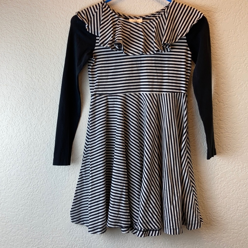 *Hanna Andersson Striped Ruffle Neck Long Sleeve Size 8 Skater Dress C39